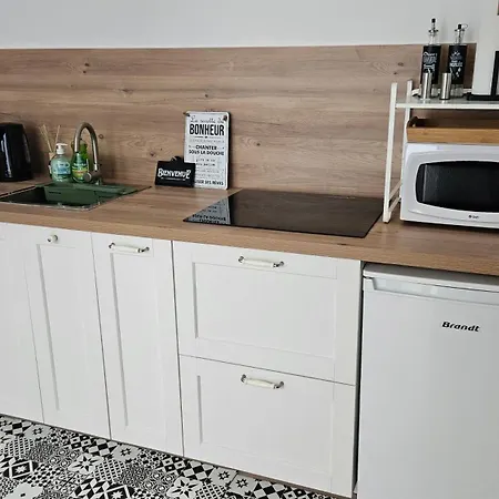 شقة Sur Cour / 10 Min Du Stade Et De La Gare *