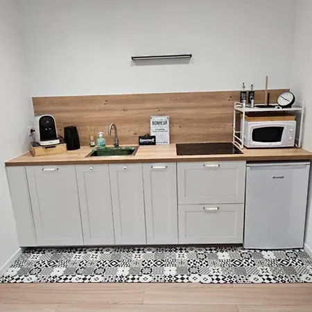 Sur Cour / 10 Min Du Stade Et De La Gare * لونس